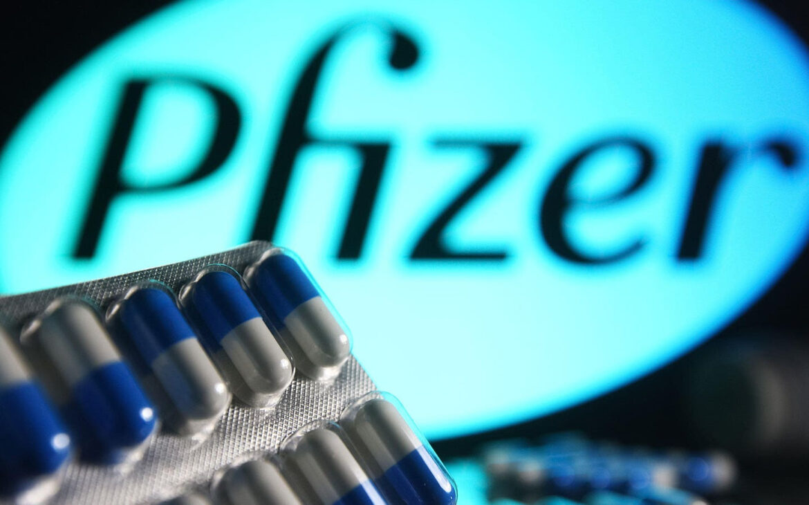 Pfizer dice que su píldora COVID redujo drásticamente las muertes en pacientes de alto riesgo