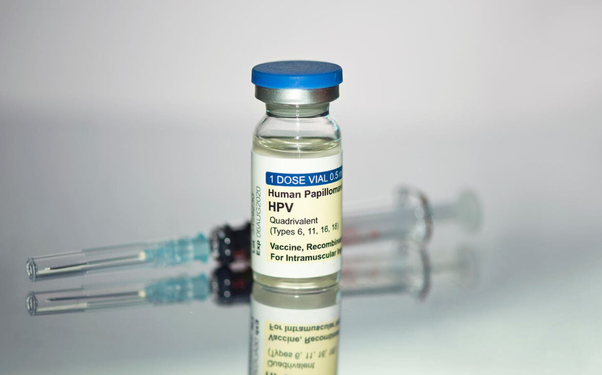 ¿Podría el inicio más temprano de la vacuna contra el VPH impulsar la inmunización en los adolescentes?